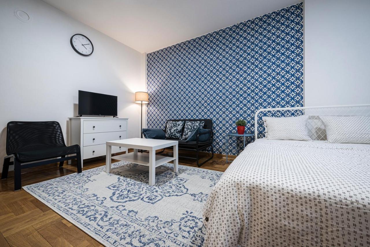 !Promo! Сentral Safe N Sound Studio-Free Private Parking-Fast Wi-Fi Novi Sad Eksteriør bilde